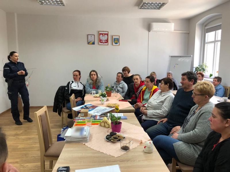 Read more about the article Klub Seniora w Gronowie odwiedziła zgorzelecka profilaktyk