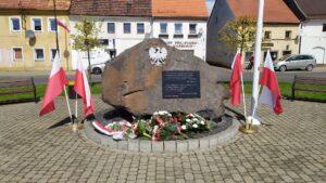 Read more about the article SULIKÓW – Uroczystość z okazji 232. rocznicy Uchwalenia Konstytucji 3 Maja
