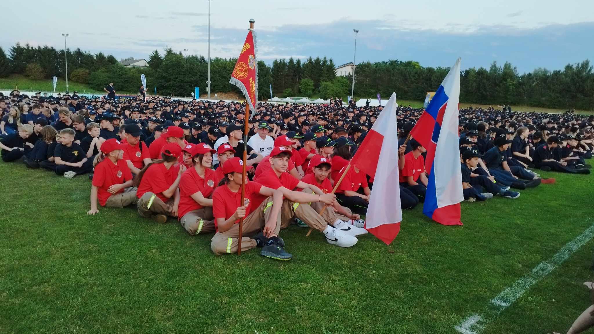 Read more about the article Młodzi strażacy z Ruszowa reprezentują Polskę na międzynarodowym obozie strażackim w Winklarn (Austria)