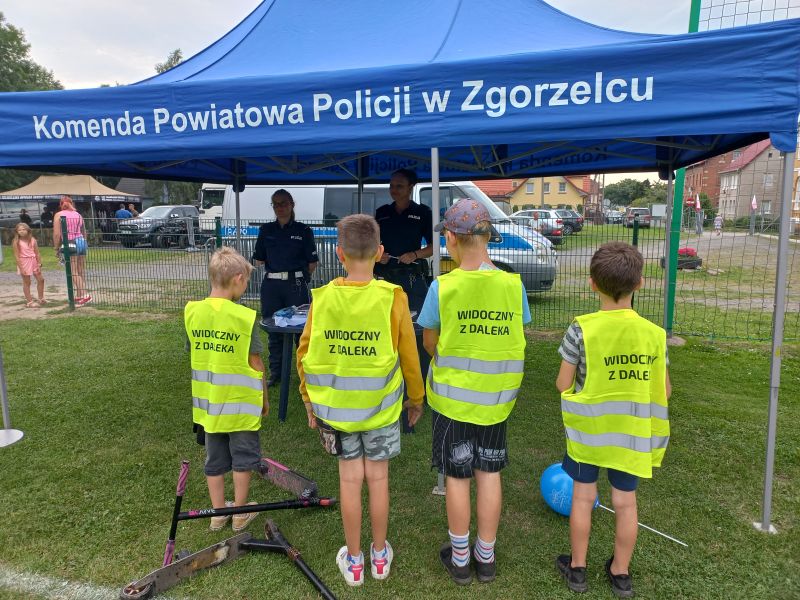 You are currently viewing Zgorzeleccy policjanci wzięli udział w obchodach Święta Wojska Polskiego