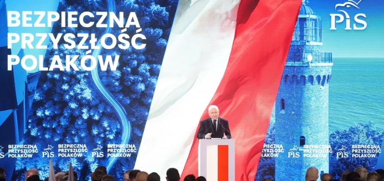 You are currently viewing Kaczyński zapowiada emerytury stażowe