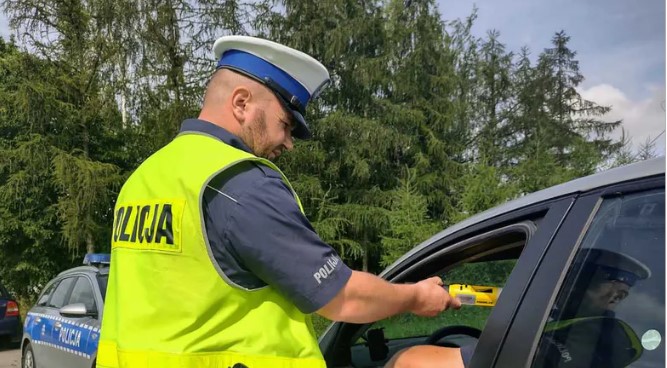 Read more about the article Pijanych kierowców czeka konfiskata samochodów