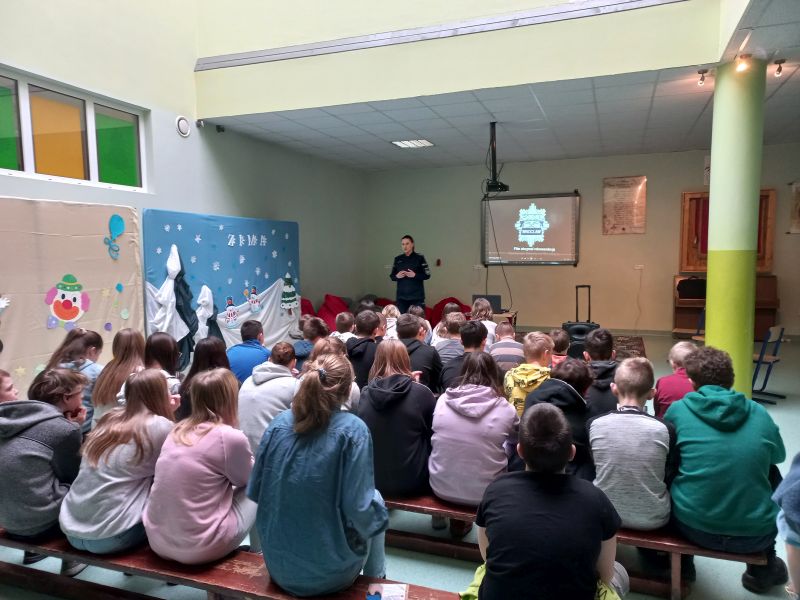 Read more about the article Dzień Bezpiecznego Internetu w zawidowskiej szkole