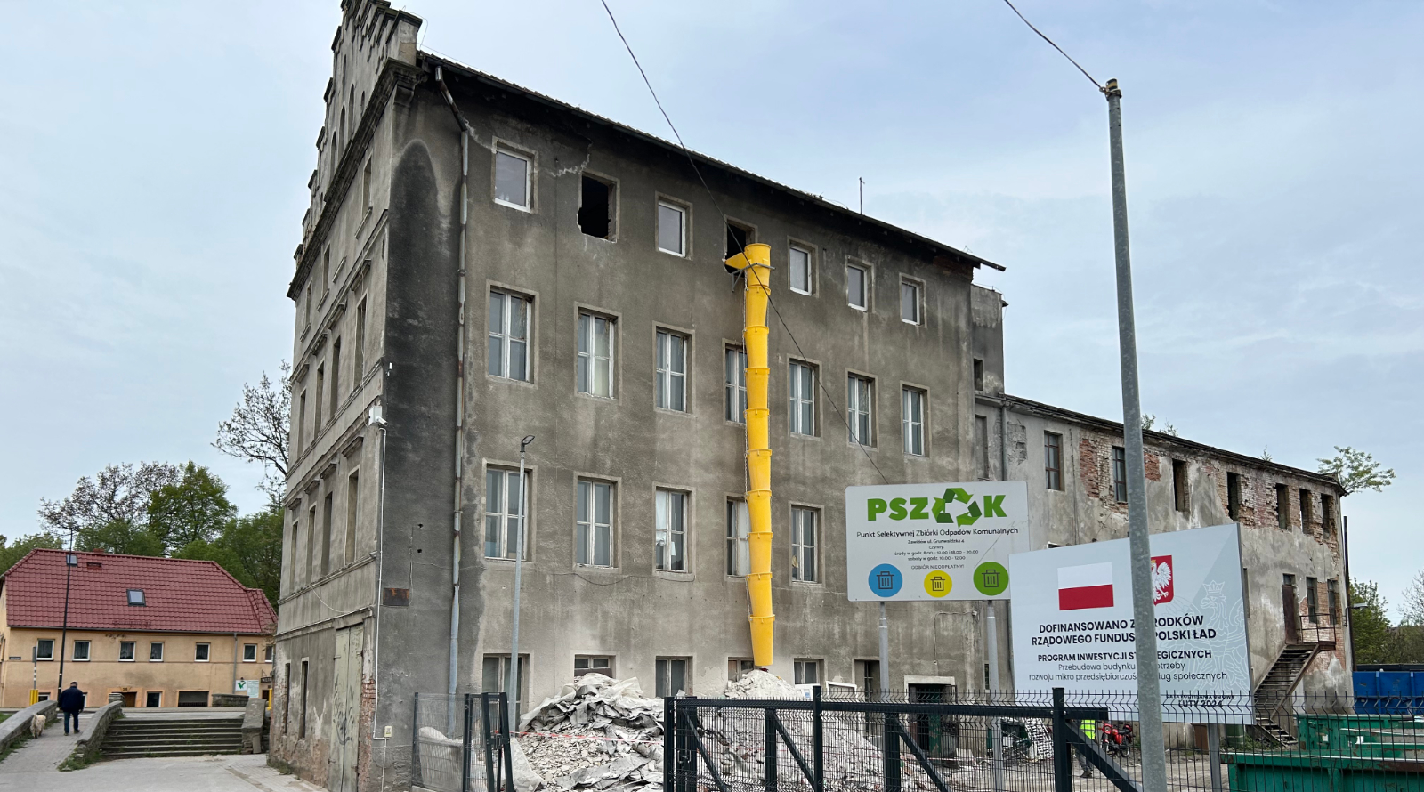 Read more about the article ZAWODÓW – Modernizacja budynku przy ulicy Grunwaldzkiej